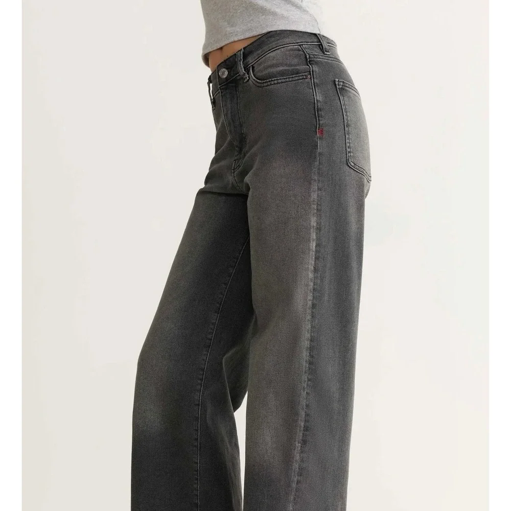 Warp + Weft casual feature smoke
